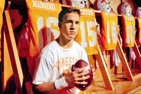 Peyton Manning Retires Looking Back On Tennessee Career Sports