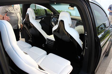 New Tesla Model X 5 Seat Configuration — Back Seats Can Be Folded Down