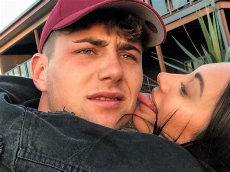 Too Hot To Handle Harry Jowsey Says Hes Just Friends With Ex Francesca
