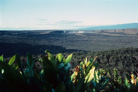 Kilauea Caldera Hawaii 2005 Qut Digital Collections