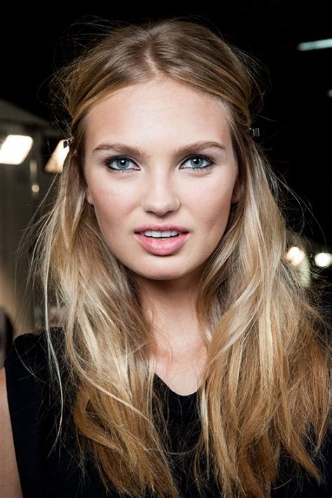 Simple Wedding Guest Hairstyles Down - Wedding Guest Hair Inspiration for Every End of Summer Wedding