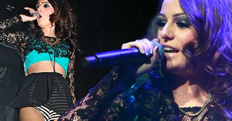 Cher Lloyd Suffers Wardrobe Malfunction And Shows Pants On Stage