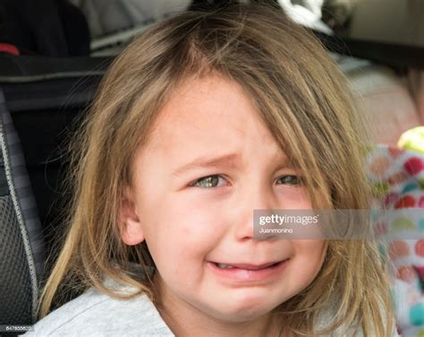 Little Girl Crying High Res Stock Photo Getty Images