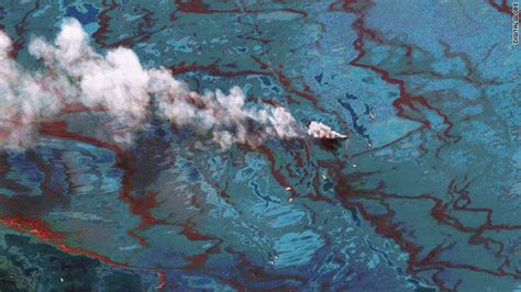 Despite Gulf Oil Spill Rig Owner Executives Get Big Bonuses