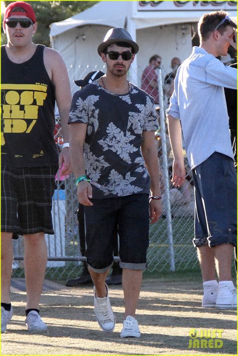 Joe Jonas Shirtless At Coachella Photo 2652480 Joe Jonas