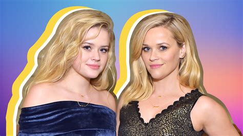 Reese Witherspoon Daughter Ava Phillippe Are Look Alikes In Christmas