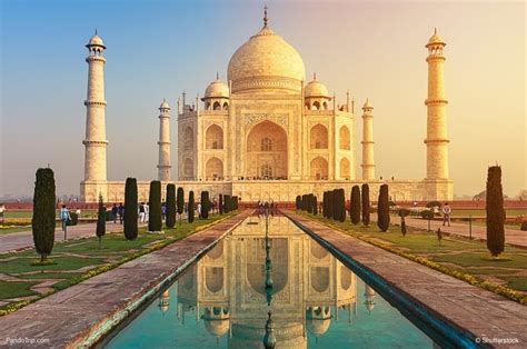 Top 10 Most Famous Landmarks In The World Places To See In Your Lifetime