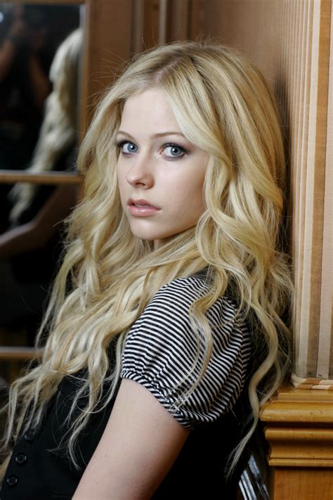 Women Blonde Long Hair Avril Lavigne Musician Singer Free Hot Nude
