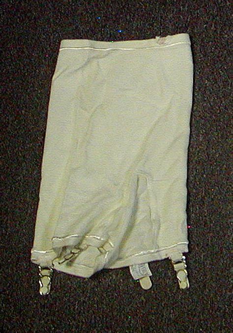 vintage bestform short leg full fashioned firm control girdle with garters white one size 2430