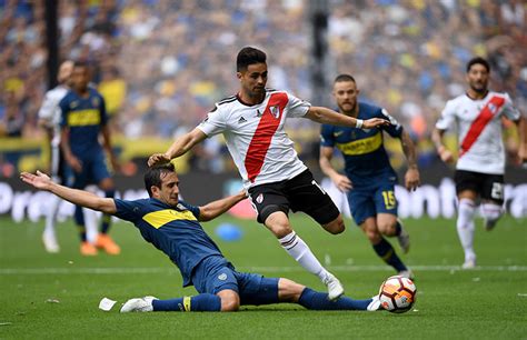 En la salida de tévez de la bombonera llegó la palabra sobre edwin y fue claro en respetar su ejecución: River Plate e Boca Juniors divulgam os relacionados para a ...