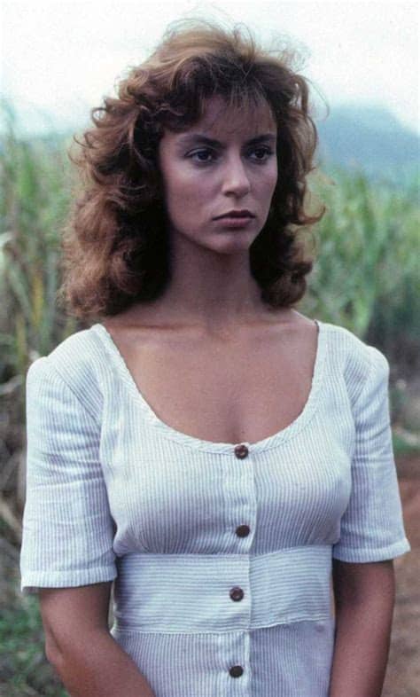 Richard chamberlain and rachel ward photographed on the set of the thorn birds (1983). 65 Rachel Ward Sexy Pictures Which Will Make You Slobber ...