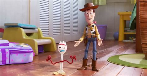 First Look Toy Story 4 Meet Forky The Reelness