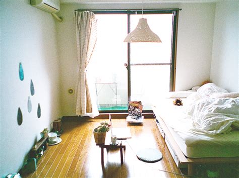 Grey Grid Paper Mini Tokyo Apartment