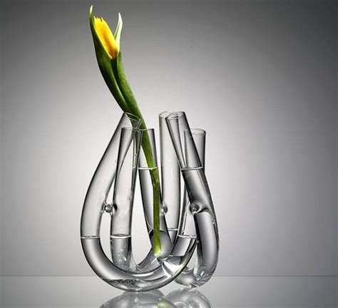 15 Unique Flower Vase Designs For Any Space In Pictures