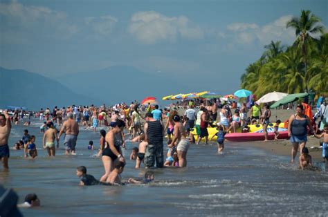 Tourists Flocked To Costa Rica In Record Numbers In 2013