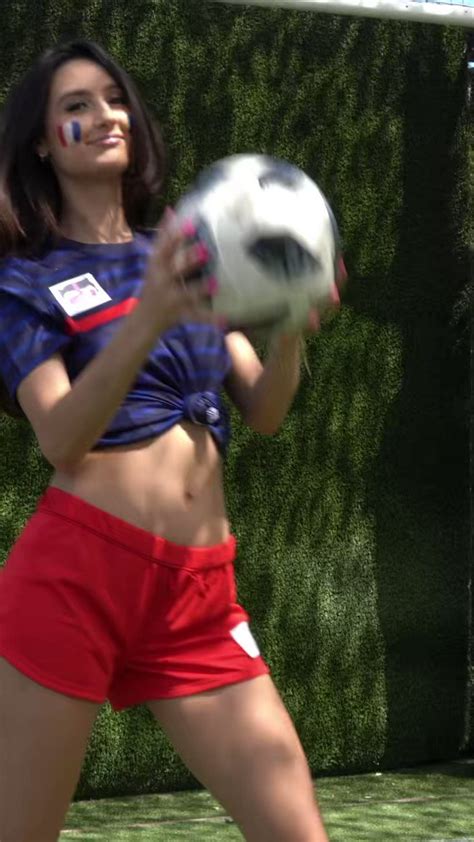 vr bangers on twitter beautiful and sexy eliza ibarra in the “vrb world cup 2022” scene ⚽️