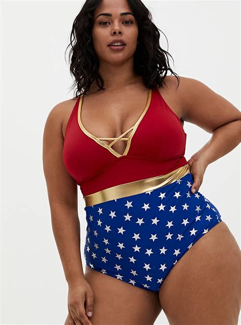 Plus Size Wonder Woman Red And Gold Star Wireless One