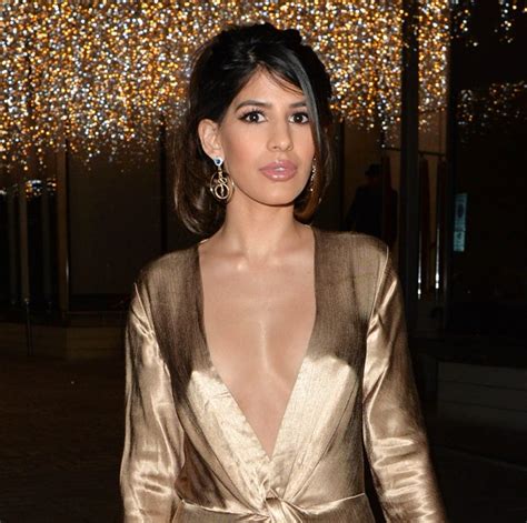 Jasmin Walia Sexy 12 Photos Thefappening