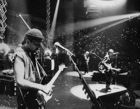 U2 1992 Live Achtung Baby Concert Zoo