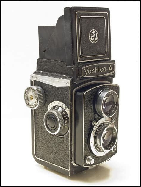 Yashica A Twin Lens Reflex Camera Working Vintage 1960s Image 1 Twin