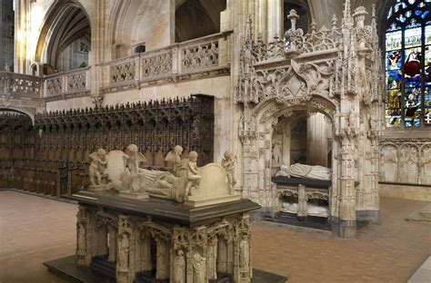 Ouvert du lundi au vendredi. Deux gisants en 3D au Monastère Royal de Brou à Bourg-en ...