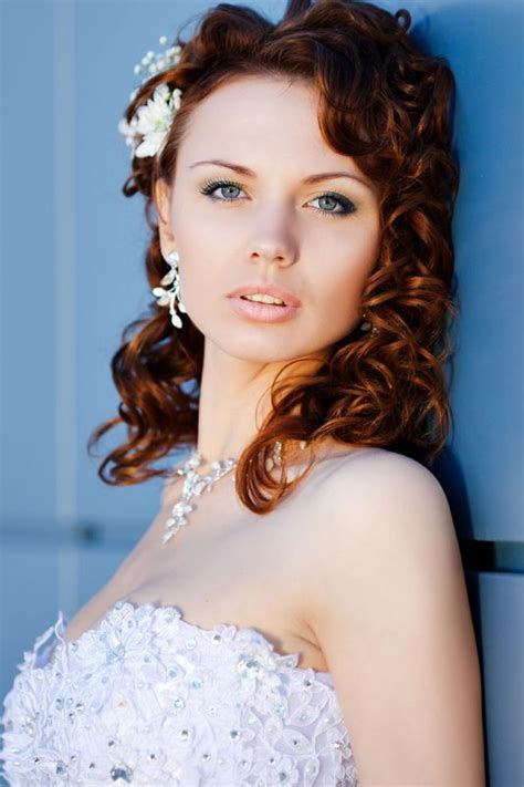 Check spelling or type a new query. Photo Show In Normal Format Bridal Hair Style Medium ...