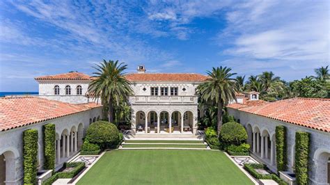 This Palm Beach Mansion Fuses Old Time Grandeur With Oceanfront