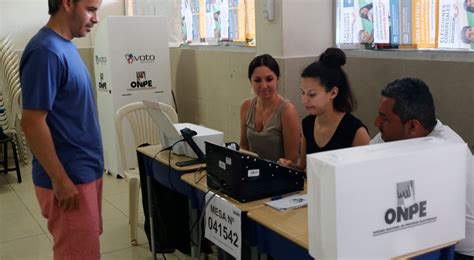Fuente tv perú esta información fue proporcionada por el jefe de la onpe, piero corvetto, en. Elecciones 2021 vía ONPE: hora de votación según DNI ...