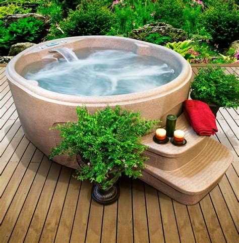 Awesome Outdoor Hot Tubs Ideas For Your Relaxation Awesome