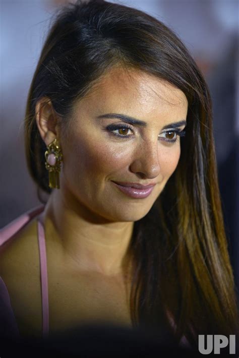 Photo Penelope Cruz Attends Twice Born World Premiere At The Toronto International Film