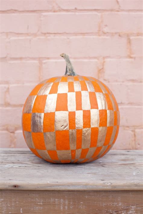 No carve pumpkins become more popular each year. DIY Halloween Pumpkin Decorating Projects