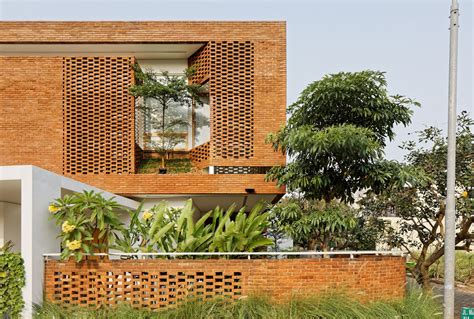Photo 2 Of 19 In Bricks And Breezes Keep This Tropical Indonesian Home