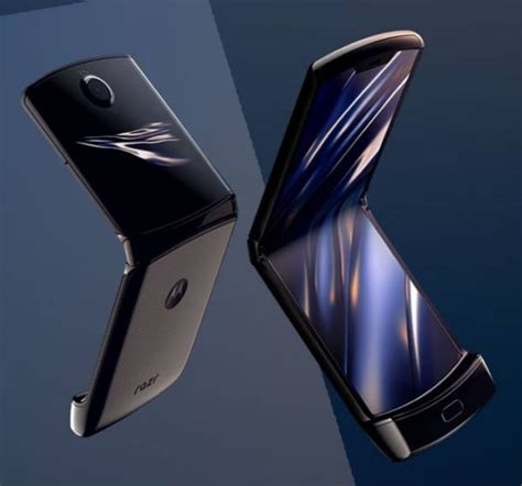 Motorola Razr Ufficiale Il Nuovo Smartphone Pieghevole Digitalic