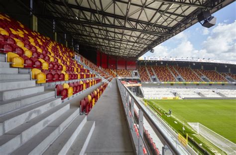 This page provides you with information about the stadium of the selected club. Voetbalstadion KV Mechelen | Willemen