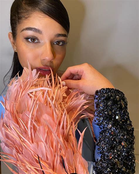 Louisa Khovanski Photoshoot Poses Black Hairstyle Ideas Face Makeup