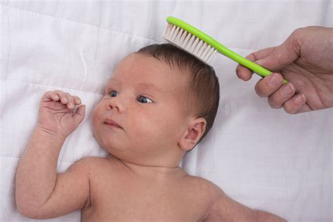 Rambut yang semakin nipis dan berkurangan mampu menjejaskan tahap keyakinan diri. PETUA LEBATKAN RAMBUT SI KECIL - June 2020 | KelabMama ...