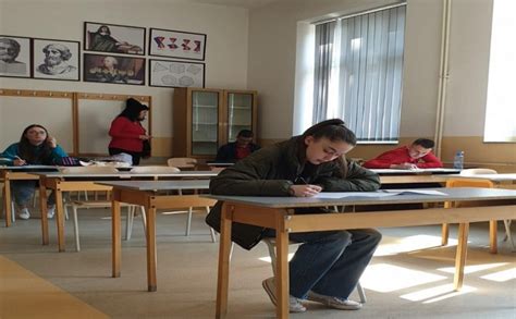 Numri i nxënësve shqiptarë në shkollat e mesme në Preshevë dhe Bujanoc