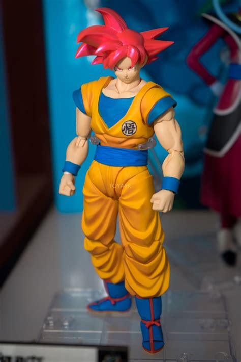 1 super saiyan blue goku collectible figure. Dragon Ball SH Figuarts: Goku super saiyan God et Shenron ...