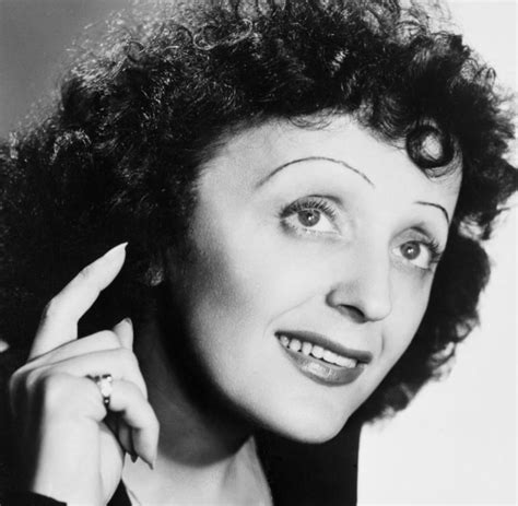 Edith Piaf Das Tragische Leben Der Chanson Sängerin Bilder And Fotos