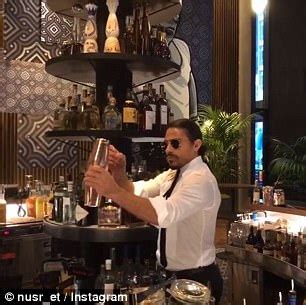 Salt Bae Is Opening A Restaurant In New York City Daily Mail Online