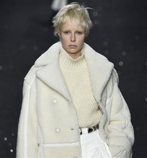 Model Edie Campbell Told Shes Too Fat For Milan Fashion Week Show