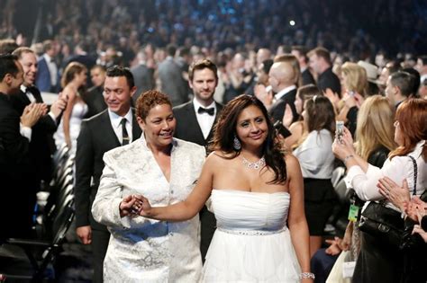 Queen Latifah Officiates Thirty Three Weddings At The Grammy Awards