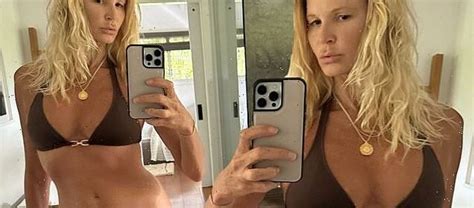 Elle Macpherson Flaunts Her Jaw Dropping Figure In A Tiny Bikini Hot Lifestyle News