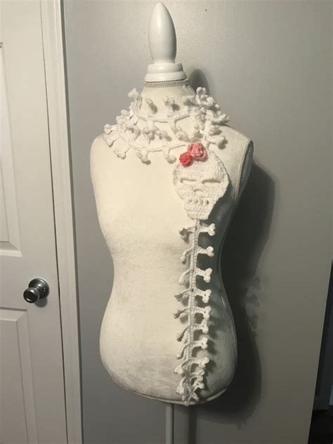 This pattern will create a unique, fun and useful scarf. Five Unique Crochet Skull Scarf & Shawl Patterns | KnitHacker
