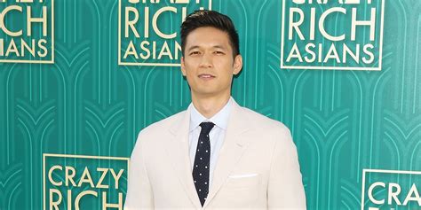 A hilarious and heartwarming new york times bestselling novel. Crazy Rich Asians mid-credits scene with Harry Shum Jr ...