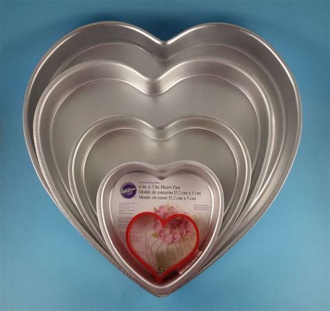 Wilton 4 Piece Heart Shaped Tiered Cake Pan Set ~ Valentines Wedding