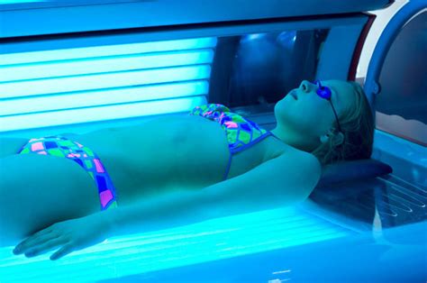 Tanning In A Tanning Bed 101 Faq Hubpages