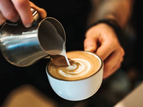 Free Pour Latte Art Designs That Belong In A Gallery Bean Poet