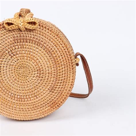 567 likes · 2 talking about this. Handmade Rattan Woven Straw Bags | Rattan bag, Round straw ...