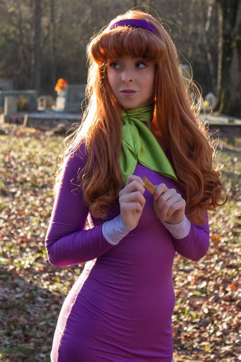 Daphne Scooby Doo By Lunaraecosplay [self] R Cosplaygirls